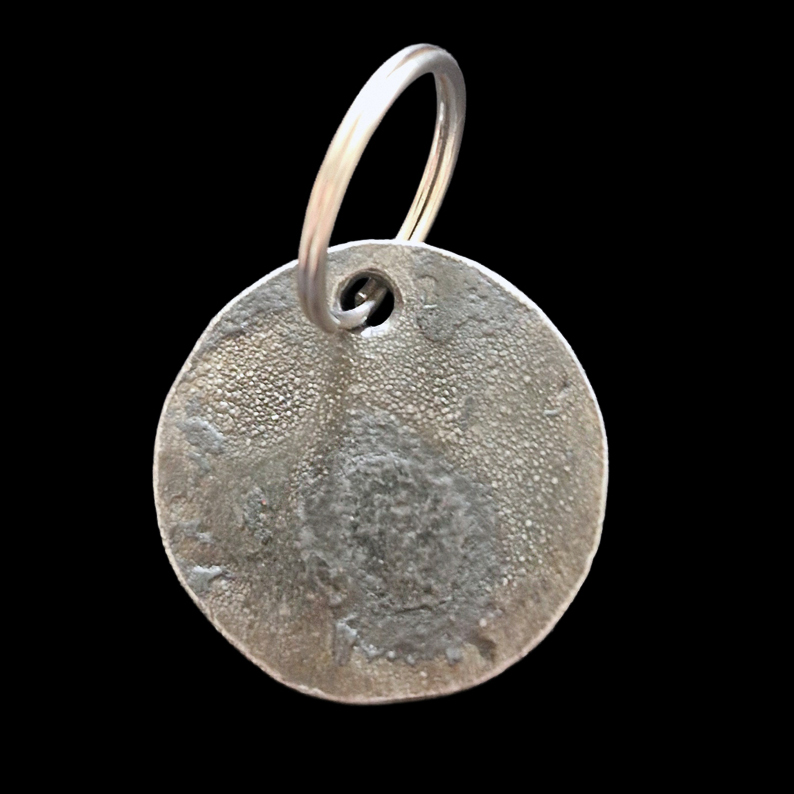 Forged Paw Print Key Fob - Image 2